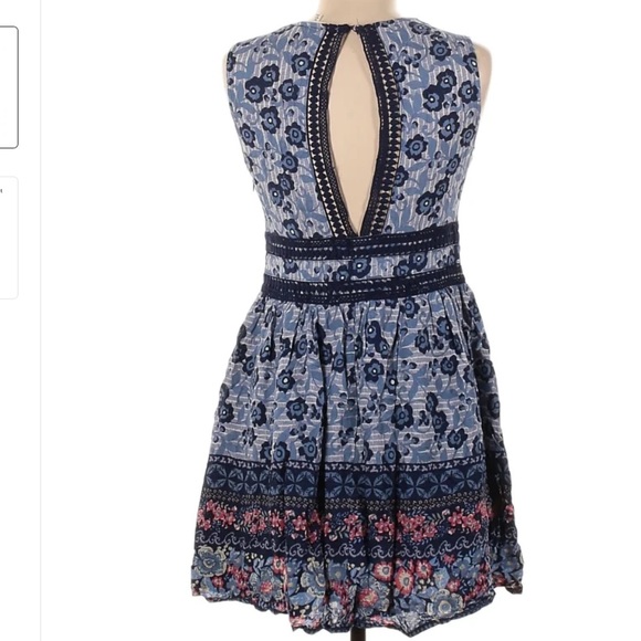 Beautiful En Crème Sleeveless Casual Mini Dress in Medium. - Picture 2 of 4